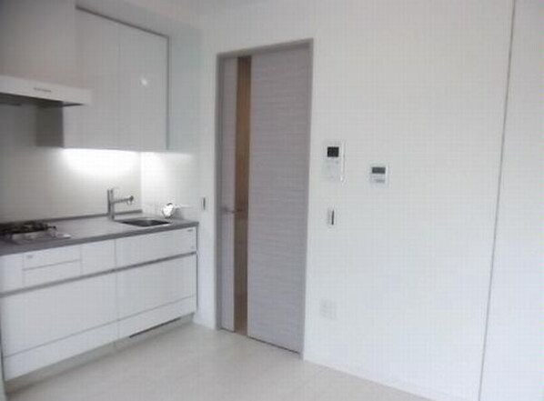 ライオンズアイル赤坂の物件内観写真